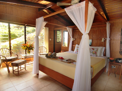 20210526195730 Coconut grove bedroom