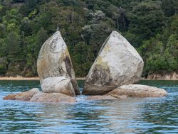 Abel Tasman National Park split apple rock upclose