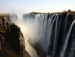 Mosi oa Tunya Victoria Falls low flow_