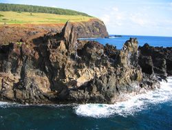 20211220225238 Rocky shoreline in Rapa Nui National Park