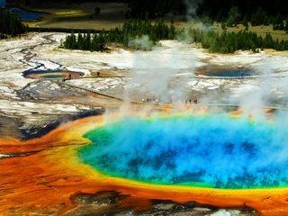 20210212183443-Yellowstone National Park Grand Prismatic Pool.jpg